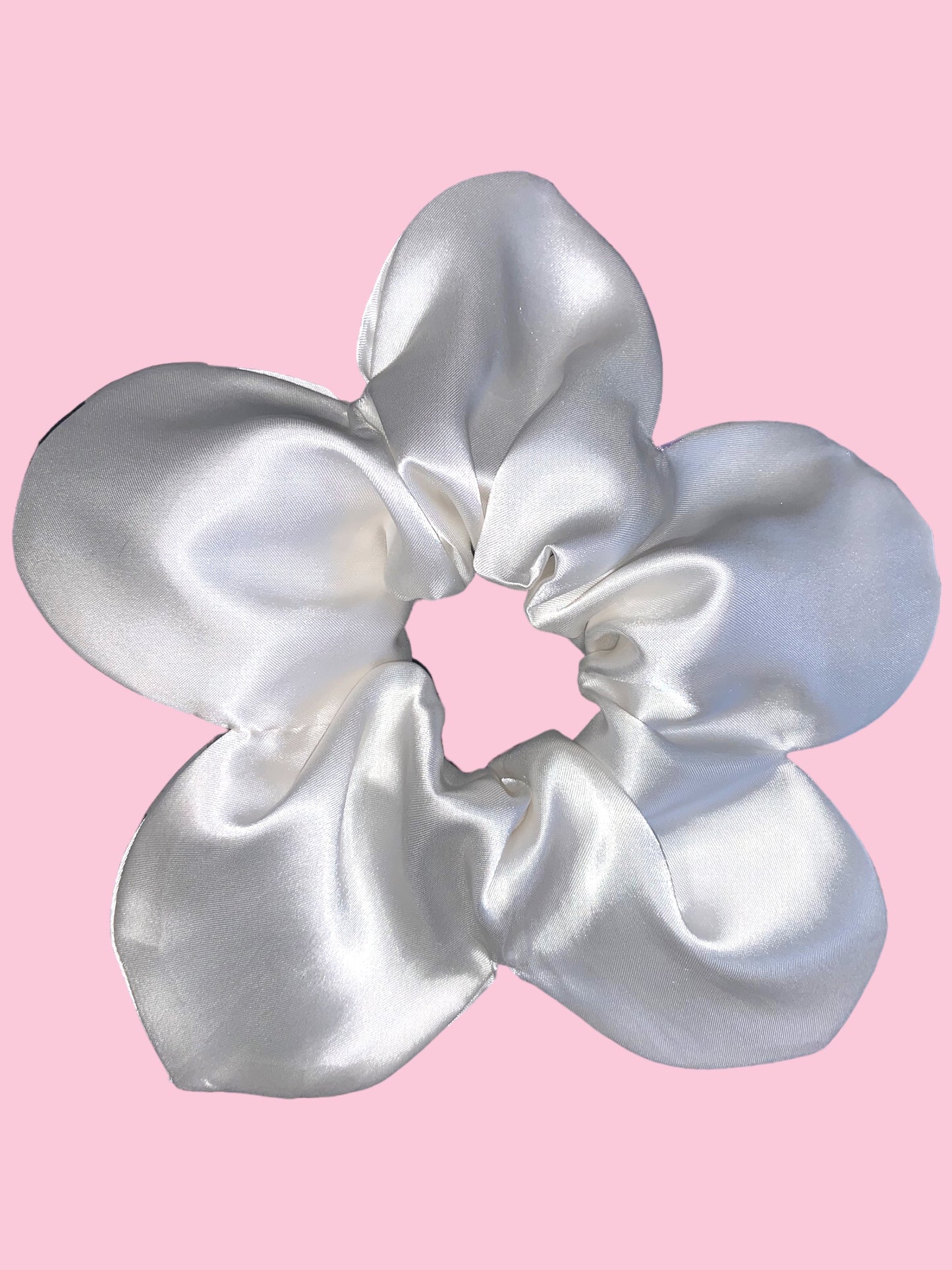THE FLOWER SCRUNCHIE